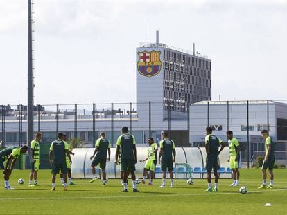 Los jugadores del Chapecoense durante el entrenamiento realizado en la Ciudad Deportiva del Barcelona