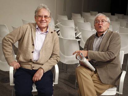 Los historiadores Santos Juliá, a la izquierda, y José Álvarez Junco, en noviembre de 2014.