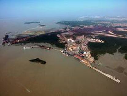 Fotografía sin fecha cedida por la Empresa Maranhense de Administración Portuaria (Emap) en la que se puede apreciar la construcción de una nueva terminal portuaria sobre el Atlántico en la ciudad de Sao Luis, capital del estado brasileño de Maranhao.