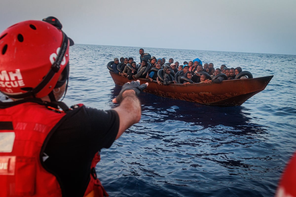 El naufragio de un barco con migrantes entre Túnez e Italia deja al menos 37 desaparecidos |  Internacional