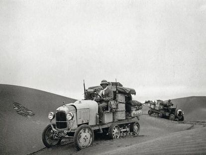 La primera expedición que cruzó el desierto del Sáhara en automóvil.