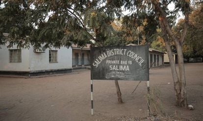 La oficina del distrito ante la que los agricultores de Kuluunda se concentraron durante 18 días.