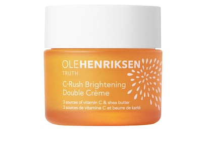 La C-Rush Brightening Double Crème de Olehenriksen es una crema supernutritiva que aporta luminosidad, combate las líneas de expresión y las arrugas y que completa su fórmula con manteca de karité y aceite de semilla de uva para un extra de hidratación.