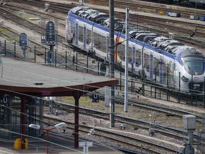 Uno de los nuevos trenes, en la estaci&oacute;n de Estrasburgo.