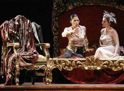 Escena de <i>L'Ottavia restituita al trono,</i> de Scarlatti, en el teatro Victoria Eugenia de San Sebastián.