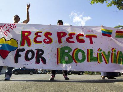Protesta ante la embajada boliviana en Caracas.