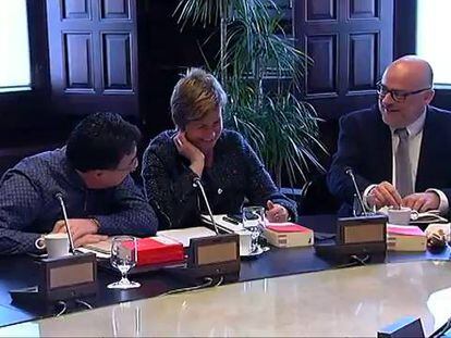 Luz verde en el Parlament a la reforma exprés para romper con España