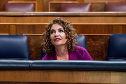 La ministra de Hacienda y Función Pública, María Jesús Montero, en el Congreso. EFE/ Fernando Villar