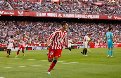 Morata celebra su gol ante el Sevilla este sábado en el Sánchez Pizjuán.