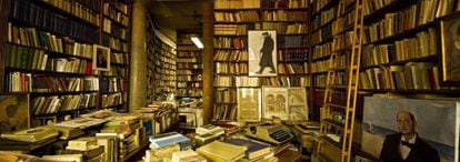 Interior de la Librer&iacute;a Antiquaria Umberto Saba, en Trieste.