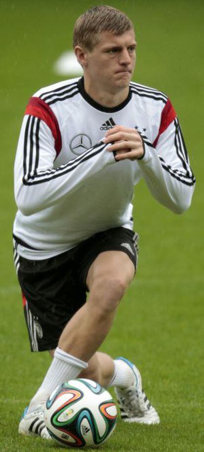 Kroos, durante un entrenamiento con Alemania.