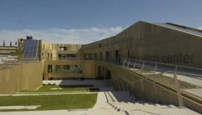 Fachada del Basque Culinary Center en San Sebastian.