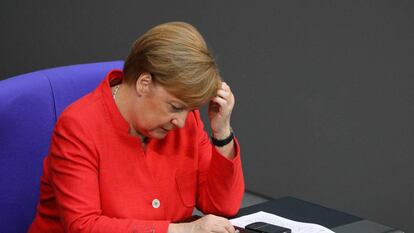 La canciller alemana, Angela Merkel, este miércoles en el Parlamento alemán. (AFP / Omer MESSINGER)