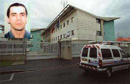 Comisaría de la Policía Nacional en Bayona (País Vasco francés), de la que se escapó Fernández de Iradi.