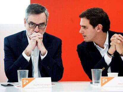 José Manuel Villegas y Albert Rivera, en una reunión de partido durante su etapa en Ciudadanos.