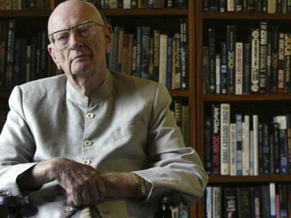 El escritor Arthur C. Clarke