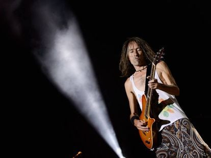 Robe Iniesta, líder de Extremoduro, adelanta su primer single en solitario