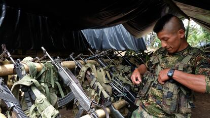 Un miembro de las FARC en una imagen de 2016 en Miranda, Colombia.