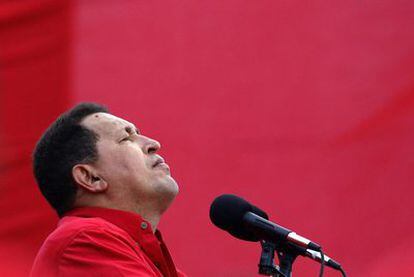 El presidente venezolano, Hugo Chávez, en un mitin, el 12 de febrero de 2009.