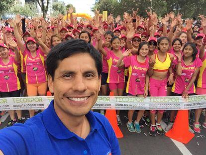 El marchista J. Pérez, ya retirado, en una selfie que publicó en su cuenta de Twitter.