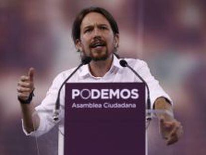 Pablo Iglesias en la asamblea de Podemos, el s&aacute;bado, en la plaza de toros de Vistaalegre, en Madrid.