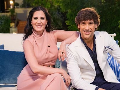 Los cantantes Diana Navarro y Manuel Lombo forman pareja televisiva este verano en Canal Sur.