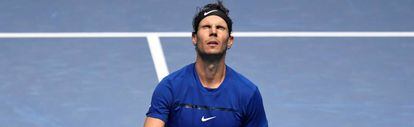 Nadal se lamenta durante el partido contra Goffin en Londres.