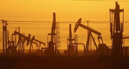 Pozos de petróleo en California (EE UU) donde se usa el método de 'frackiing'.