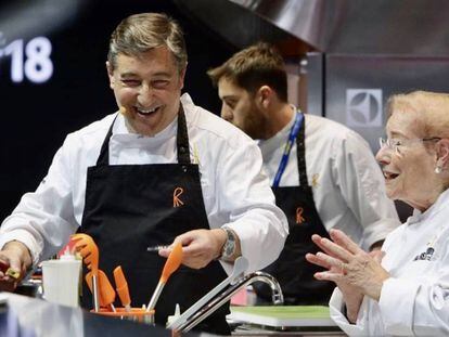 Joan Roca y su madre, Montse Fontané, en Madrid Fusión 2018.