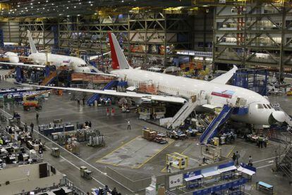 Aviones 787 Dreamliners, en la fábrica de Boeing en Everett (EE UU). La compañía espera tener un buen año de pedidos.