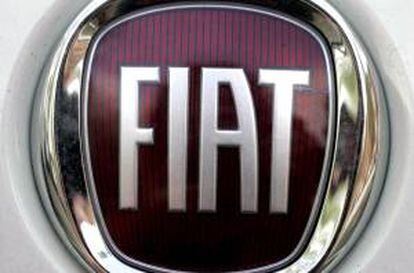 Logotipo de un coche Fiat. EFE/Archivo