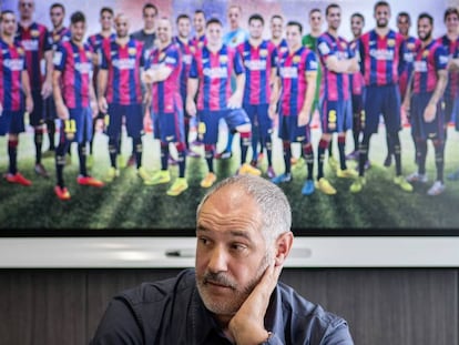 Zubizarreta, en la ciudad deportiva del Barcelona, en una foto de archivo. 