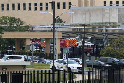 El Pentágono, en ubicado en el condado de Arlington, Virginia, cerca de Washington, ha quedado cerrado este martes después de que se produjera un tiroteo en una plataforma de metro que forma parte del Pentagon Transit Center.