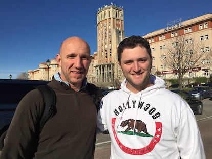 Joseba del Carmen, a la izquierda, y Jon Rahm.