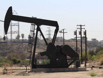 La OPEP y Rusia pactan bajar más su producción para encarecer el petróleo