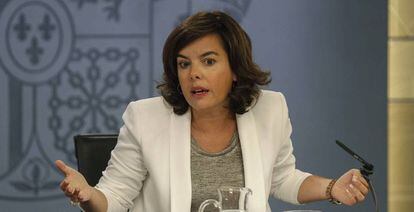Soraya Sáenz de Santamaría, este viernes, tras el Consejo de Ministros.