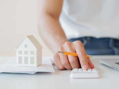 Los expertos recomiendan que el coste mensual del préstamo no supere el 30% de los ingresos de los compradores.