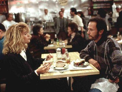 Sally (Meg Ryan) y Harry (Billy Crystal) en la emblemática cafetería Katz’s Delicatessen en Nueva York en una de las escenas más famosas de 'Cuando Harry encontró a Sally' (1989).