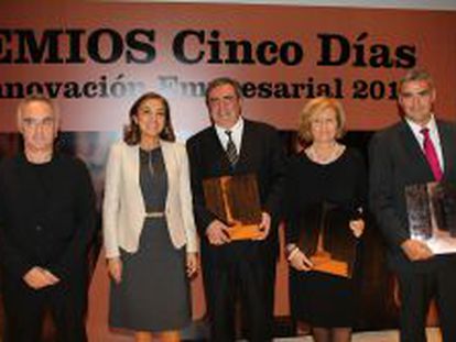 Foto de familia de los premios Cinco Días a la Innovación Empresarial.