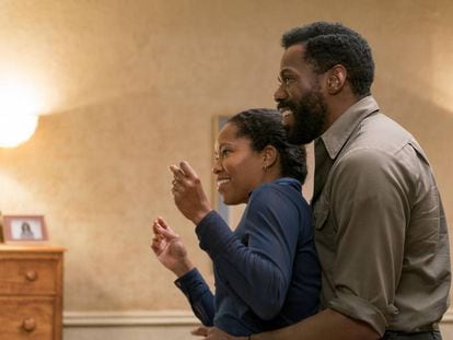 Regina King y Colman Domingo, en la película.