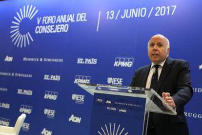 Hilario Albarracín, presidente de KPMG en España, durante su intervención. 