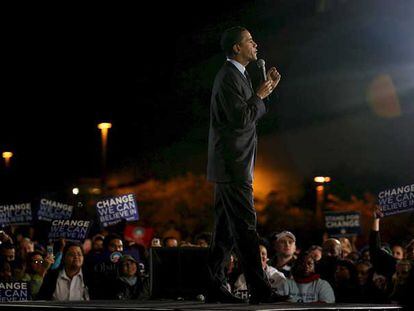 Barack Obama interviene en un acto de apoyo a su candidatura en la Universidad de Nevada el viernes en Las Vegas.