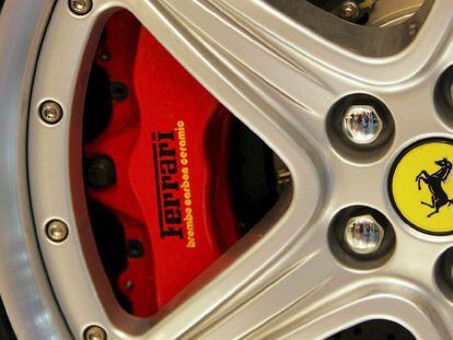 Hacienda subasta dos Ferrari del Rey por 700.000 euros