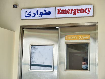 Una enfermera este martes en el hospital San Jorge en Dahie, suburbio de Beirut.