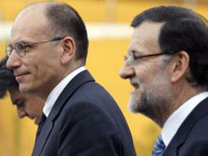 El presidente del Gobierno, Mariano Rajoy (derecha), junto al primer ministro italiano, Enrico Letta.