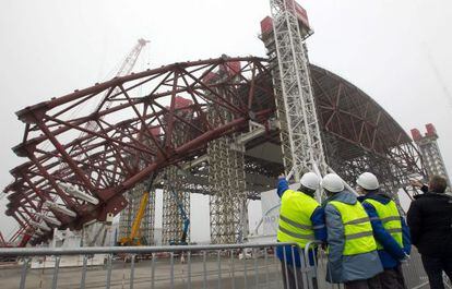 Obras del nuevo sarcófago protector de Chernóbil.