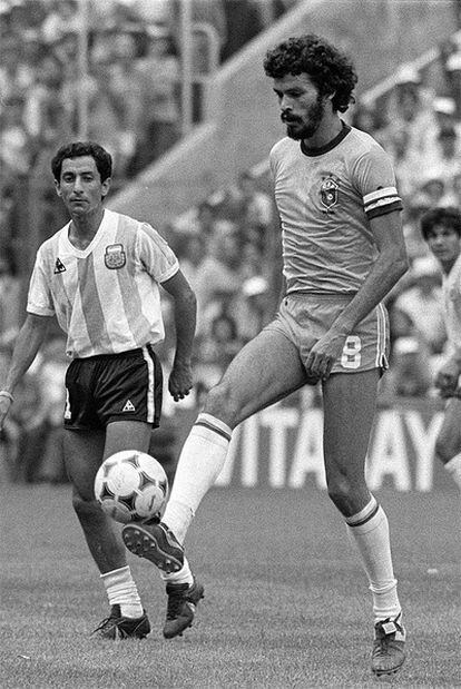 Mundial de España 1982. Brasil- Argentina, el jugador brasileño Sócrates.