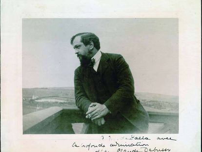 Fotografía de Claude Debussy dedicada a Manuel de Falla. 
