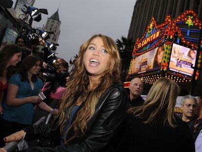 Miley Cyrus, en el estreno de la película <i>Hannah Montana.</i>