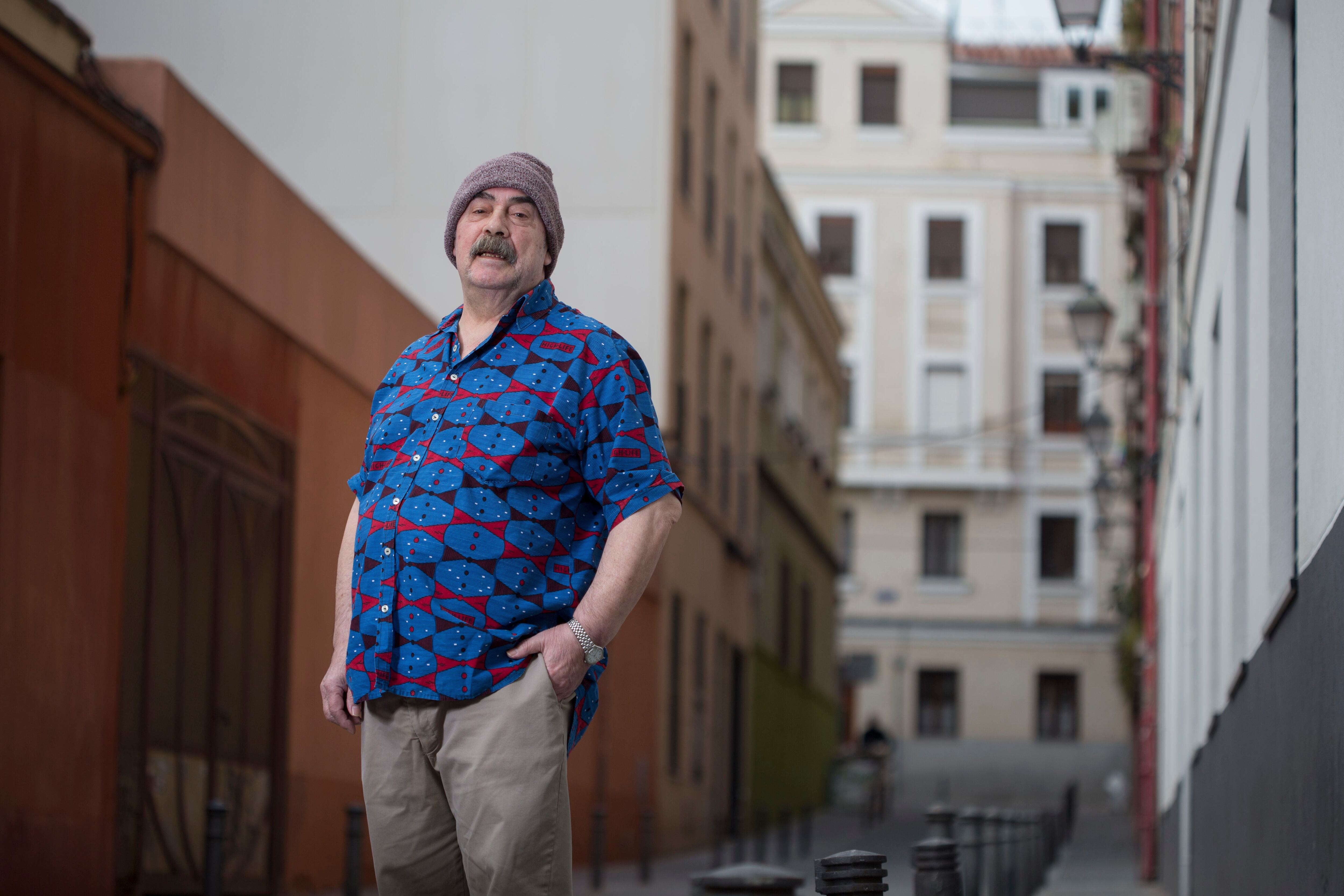 Dj Floro: “Tengo la cara demasiado seria y, por eso, me quito muchos patosos que me piden canciones”